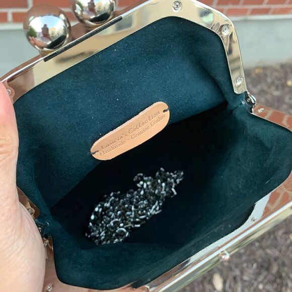 Handmade Genuine Embossed Leather Purse /Push Lock Crossbody/Shoulder bag - Picture 15 of 16